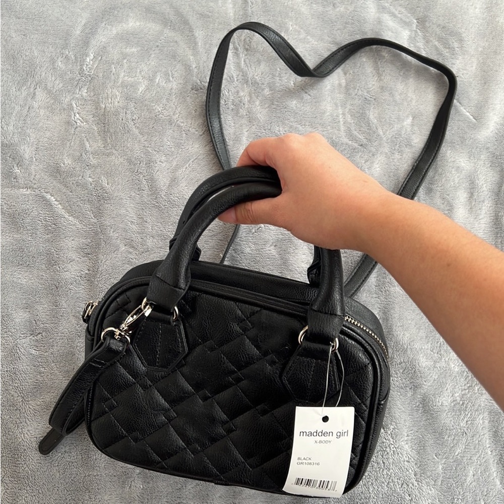 NWT MADDEN GIRL black crossbody purse